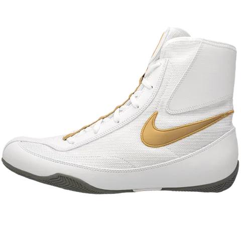 Chaussures Nike Machomai 2, blanc et or