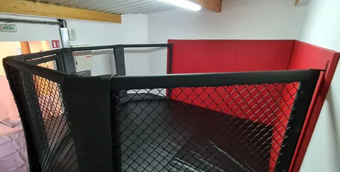 Demi-cage de MMA modulaire
